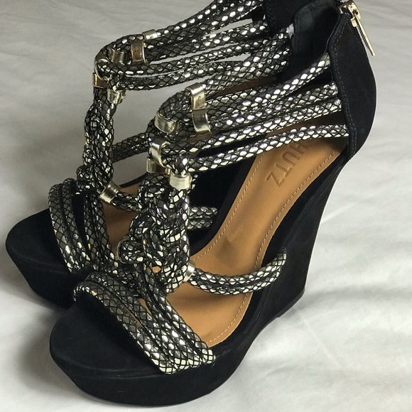 Schutz ‘Isaura’ wedge - Picture 4 of 8